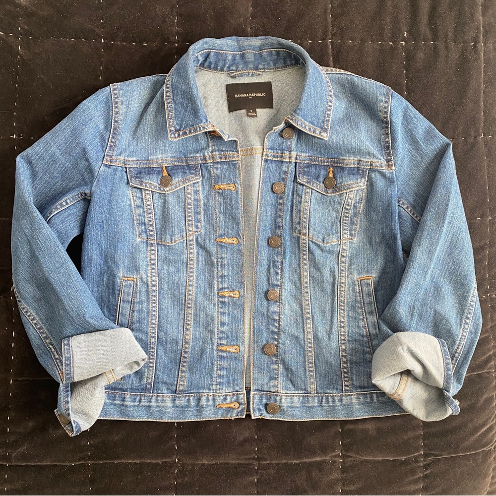 Like NEW Banana Republic Jean Jacket